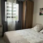Le Lagon Bleu Piscine Et Tennis